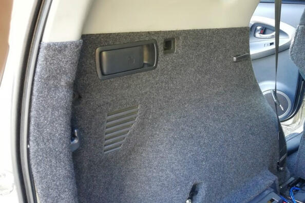 Автомобильный карпет: разбираемся в плюсах и минусах