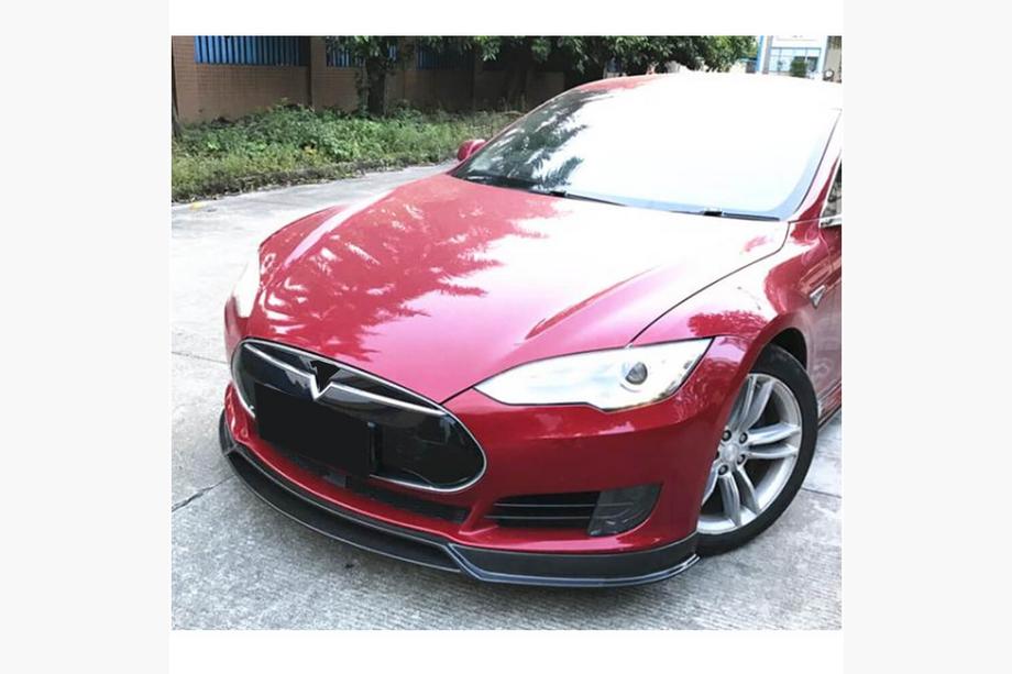 Tesla Model S 2012– гг. Накладка на передний бампер Lip V2 (2012-2016, Карбон) Фото 2