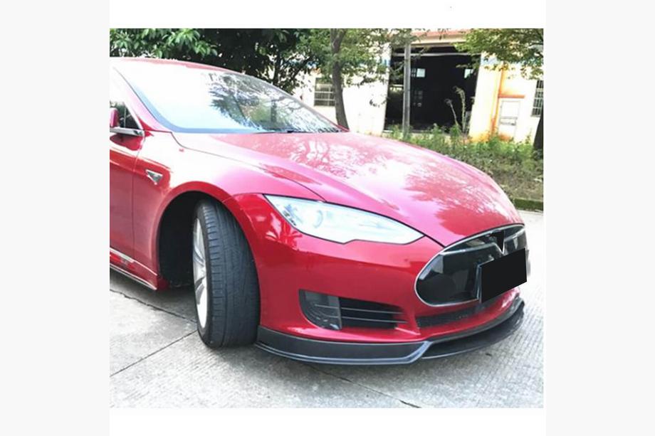 Tesla Model S 2012– гг. Накладка на передний бампер Lip V2 (2012-2016, Карбон) Фото 3