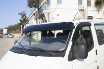 Ford Transit 1991-2000 гг. Козырек на лобовое стекло (черный глянец, 5мм) фото 3