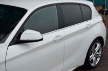 BMW 1 серия F20/F21 2011-2019 гг. Окантовка стекол нержавеющая сталь фото 2