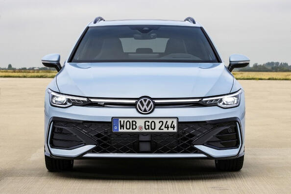 Универсал Volkswagen Golf Variant VIII: фейслифтинг 2024 года