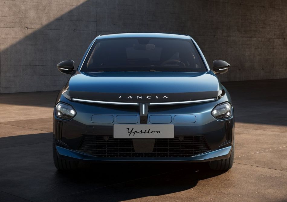 Обзор электромобиля Lancia Ypsilon Elettrica