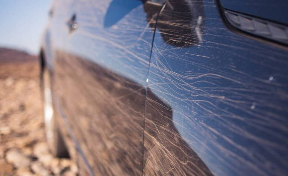 Чем защитить кузов автомобиля от царапин: ТОП средств и методов