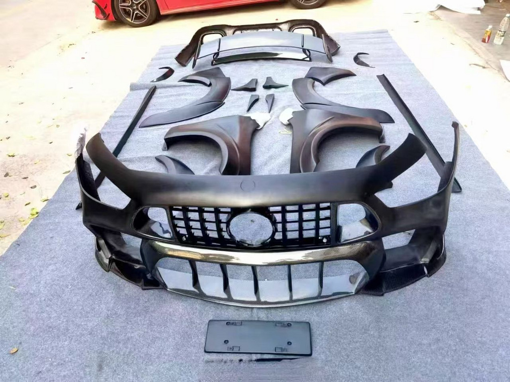 Комплект обвісів Rocket 900 Carbon (2018-2022) для Mercedes AMG GT 4 X290 2018- рр - фото 3