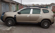 Renault Duster 2008–2017 гг. Накладки на дверные стойки из нержавеющей стали (6 шт) фото 1