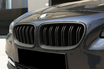BMW 5 серия F10/F11 2010–2016 гг. Ноздри M-Look (черный матовый) фото 1