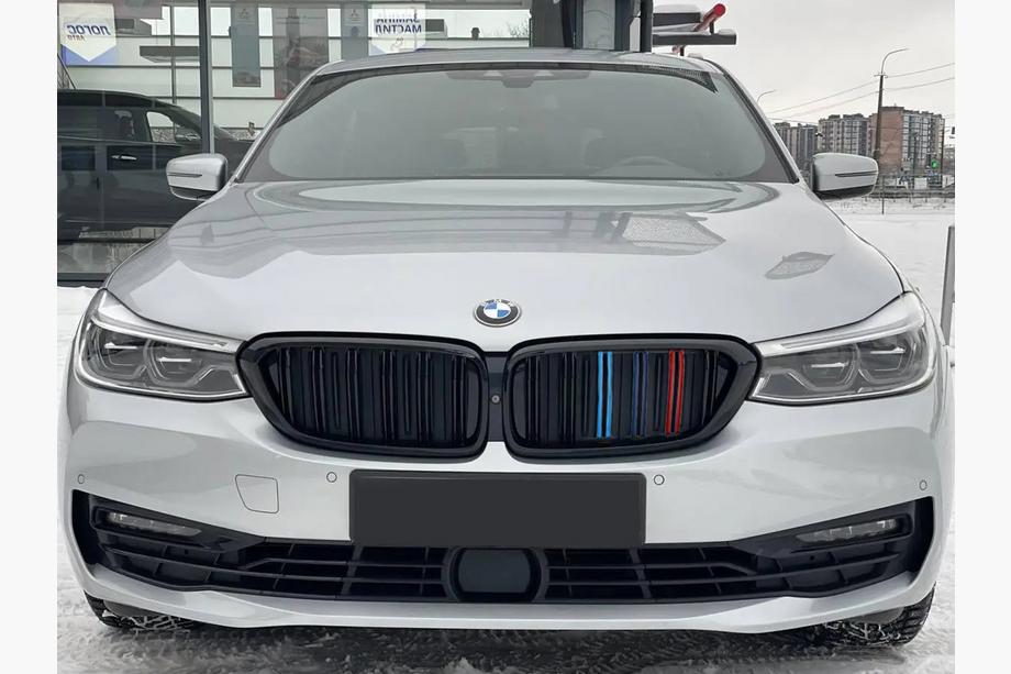 Решетка радиатора M-Look (2017-2020, M-Color) Image Решетка радиатора M-Look (2017-2020, M-Color) Image