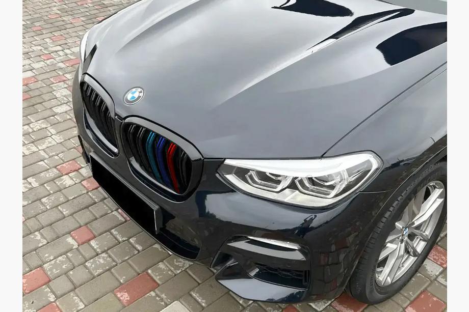 BMW X4 G02 2018- гг. Ноздри M-Look (2018-2021, M-Color) Image