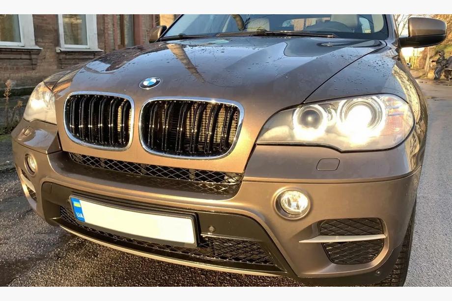 BMW X6 E71 2008–2014 гг. Ноздри M-Look (Черный Глянец с Хромированной Окантовкой) Фото 4