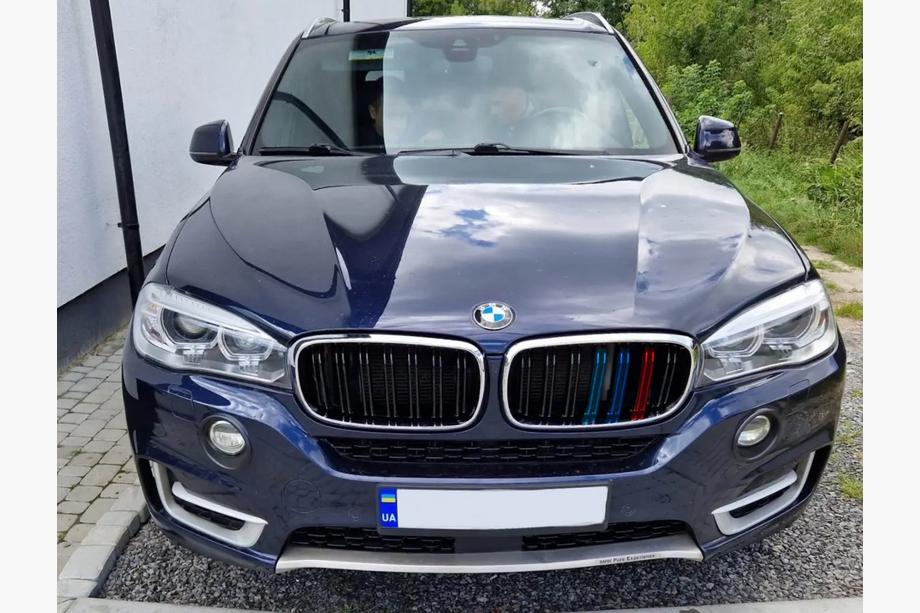 BMW X5 F15 2013-2018 гг. Ноздри M-Look (M-Color с хромированной окантовкой) Image