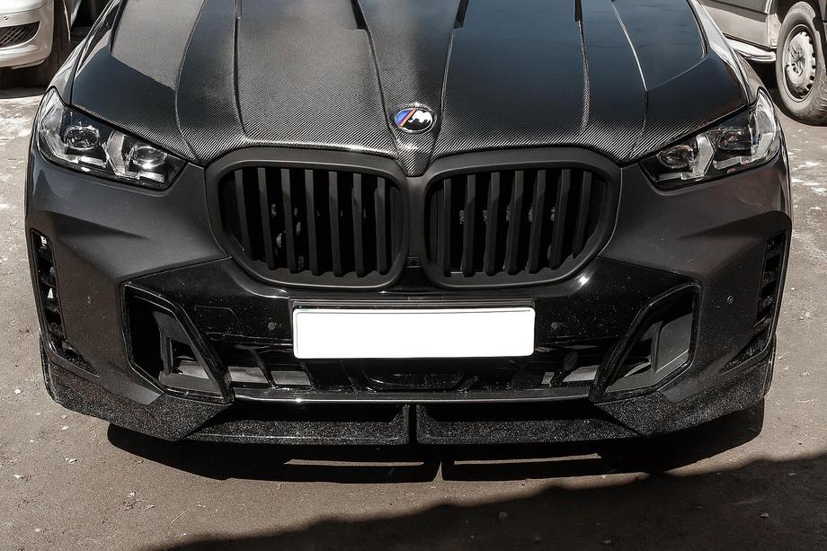 BMW X5 G05 2019–2026 гг. Ноздри 1 Полоса (2023+, Черный Матовый) Image