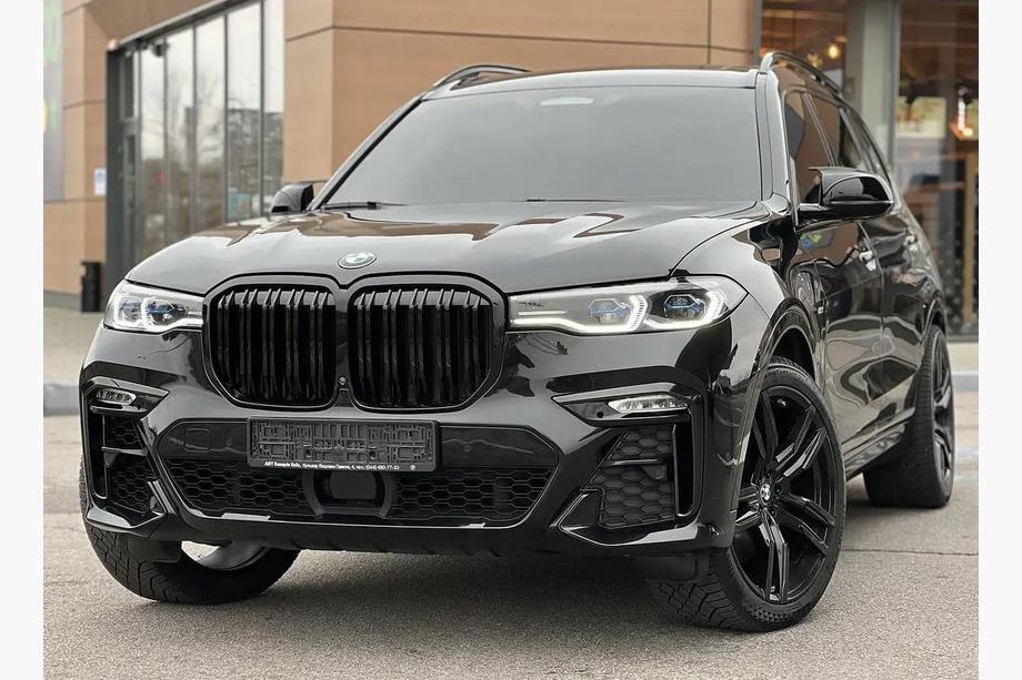 BMW X7 G07 2019- гг. Ноздри M-Look (2019-2022, Черный Глянец) Фото 7