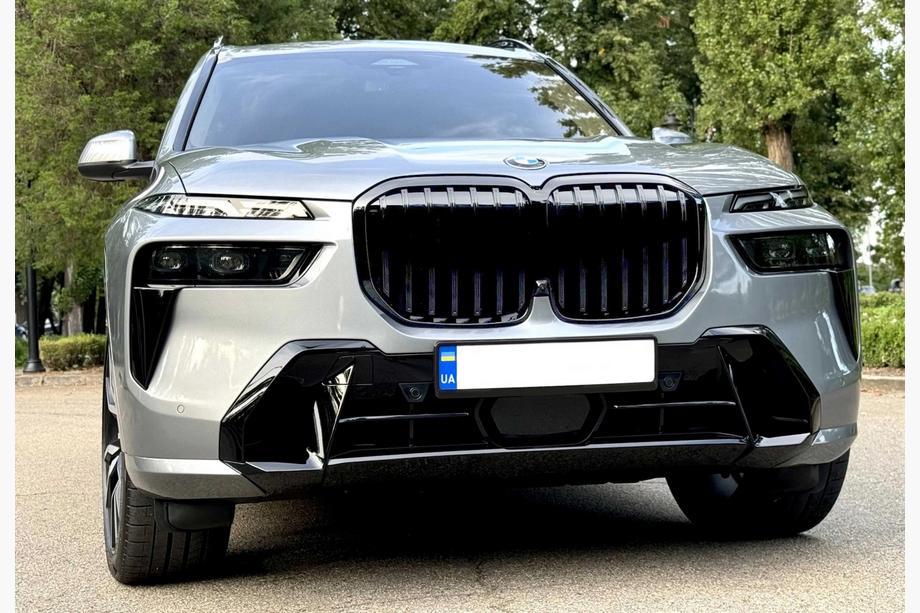 BMW X7 G07 2019- гг. Ноздри 1 Bar (2023+, Черный Глянец) Фото 1