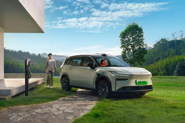 Обзор электрического кроссовера Toyota bZ3X