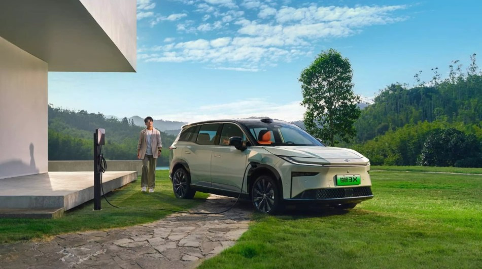 Обзор электрического кроссовера Toyota bZ3X