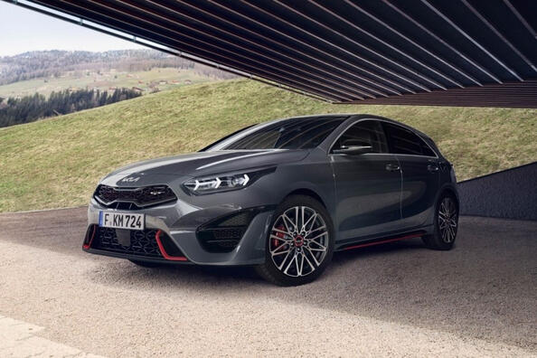 Обзор Kia Ceed GT: Рестайлинговая версия «заряженного» хэтчбека