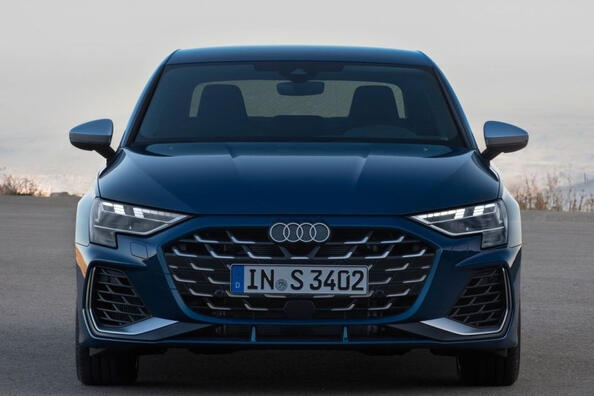 Обзор Audi S3 Sedan: фейслифтинг 2024 года