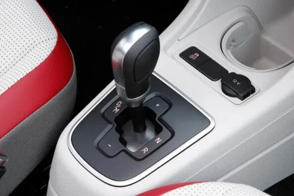 Что такое роботизированная коробка передач: плюсы и минусы для водителя