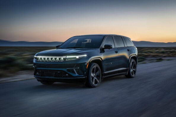 Обзор электрического Jeep Wagoneer S