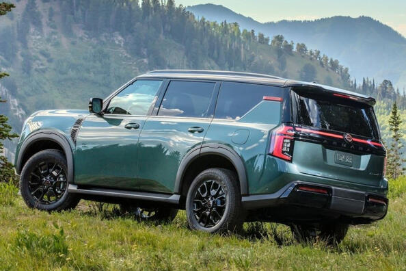 Обзор Nissan Armada 2025: Третье поколение внедорожника фото 5