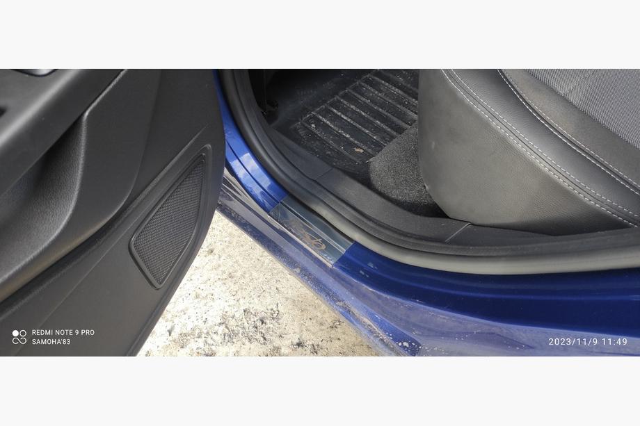 Ford Fiesta 2008-2017 гг. Накладки на пороги Carmos V1 нержавейка комплект 4 шт Фото 5