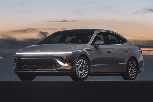 Обзор седана Hyundai Sonata: фейслифтинговая версия