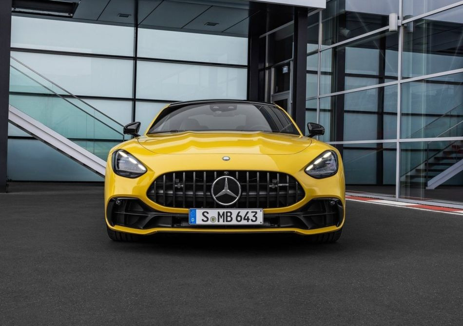 Обзор купе Mercedes-AMG GT: Спортивная мощь и элегантность