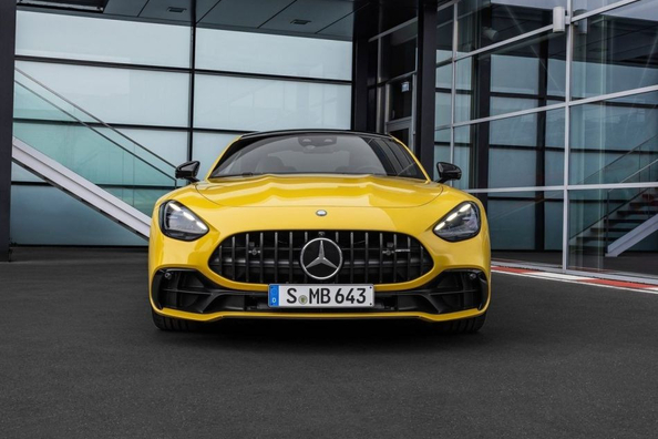 Обзор купе Mercedes-AMG GT: Спортивная мощь и элегантность