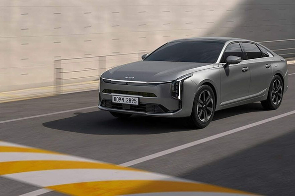 Обзор Kia K8 2025: Обновленный седан с ноткой роскоши