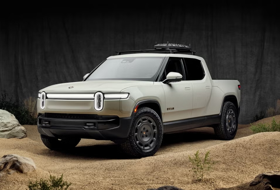 Обзор Rivian R1T 2025: Электрический пикап без компромиссов