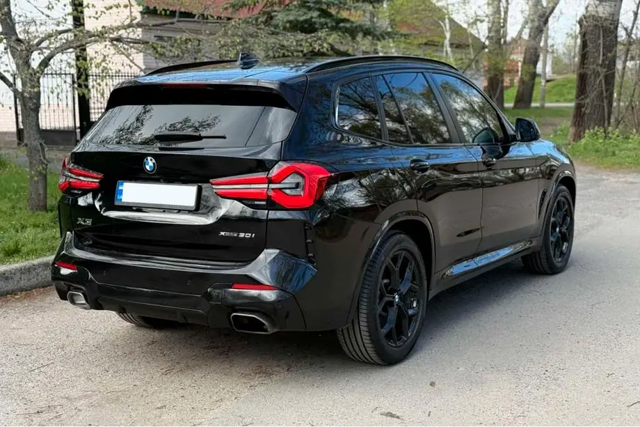 BMW X3 G01 2018- гг. Комплект обвесов с решеткой 2022-2024 (M-Sport) Фото 5