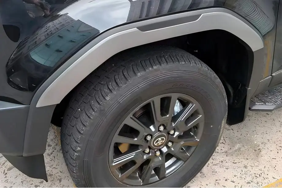 Toyota Land Cruiser Prado 250 2023- гг. Расширители арок Фото 1