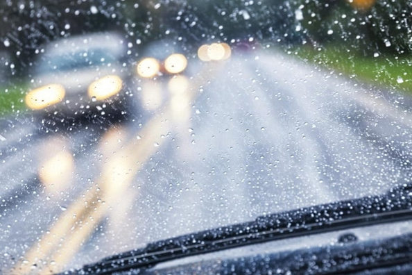 Как избежать аварий во время дождя: 5 практических советов