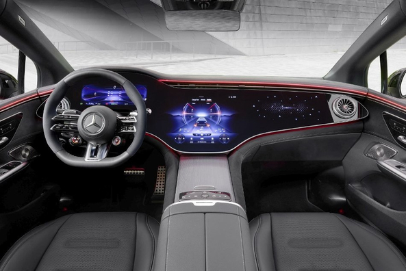 Обзор электрического седана Mercedes-Benz EQE AMG (V295) фото 6
