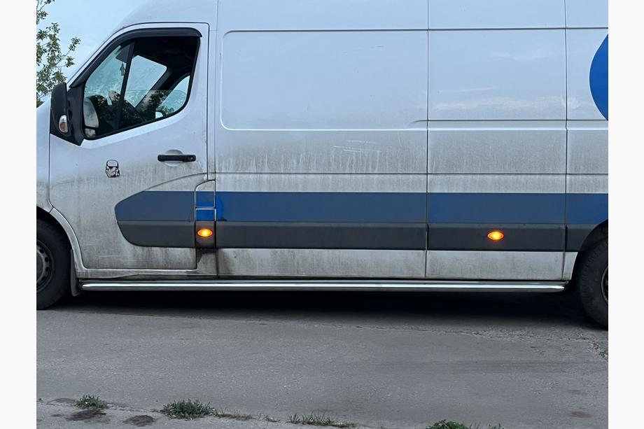 Renault Master 2011-2023 гг. Боковые Подножки Premium (2 шт., Нержавейка) 60 мм, средняя база Фото 8
