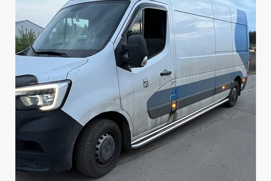 Renault Master 2011-2023 гг. Боковые Подножки Premium (2 шт., Нержавейка) 60 мм, средняя база Фото 9