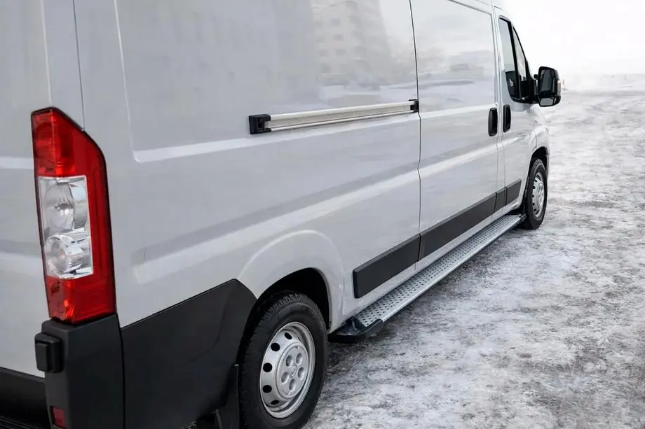 Peugeot Boxer 2006-2025 гг. Боковые Подножки Allmond Grey (2 шт., Алюминий) Фото 1