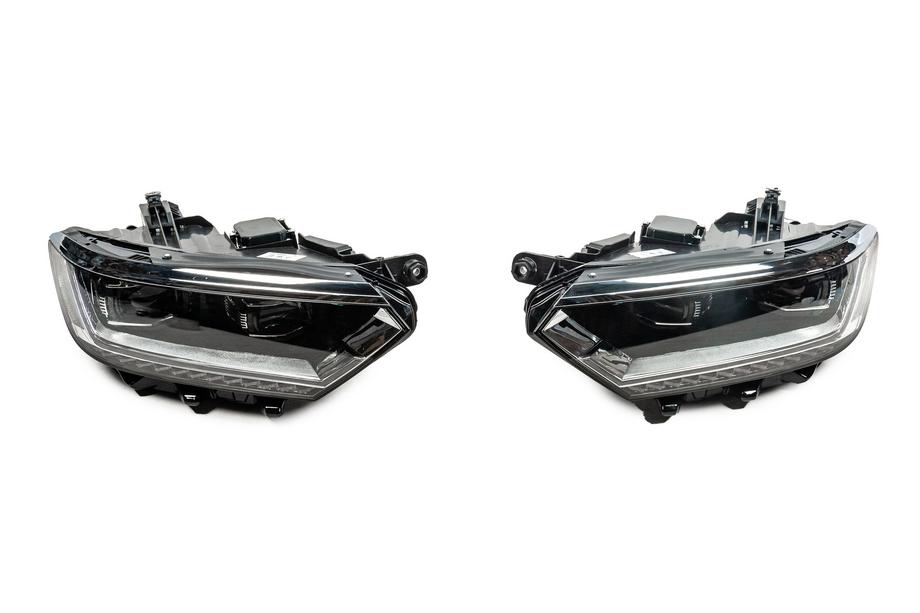 Volkswagen Passat B8 2015-2023 гг. Передние фары Full LED (для EU, 2015-2019, 2 шт.)