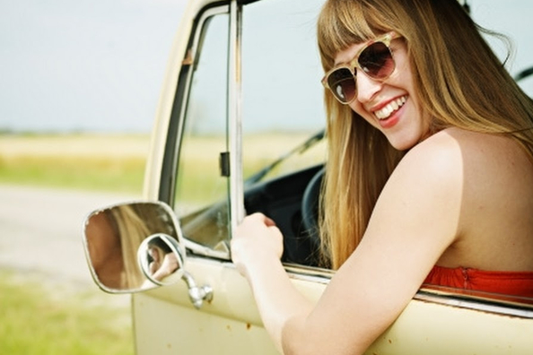ТОП-7 советов для современных женщин за рулем