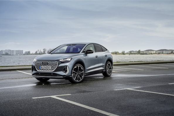 Audi Q4 Sportback e-tron: Электрическая элегантность и практичность фото 3