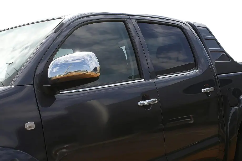 Toyota Hilux 2006-2015 гг. Молдинги на стекла (4 шт, нержавейка) Image