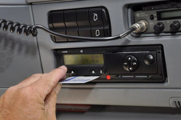 Что такое тахограф в автомобиле и для чего он нужен?