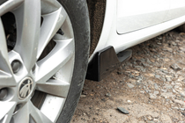 Универсальные накладки на боковые пороги Flap Тип-D (2 шт, черный глянец, ABS-пластик) фото 13