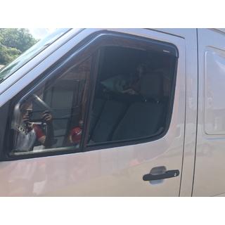 Ветровики (2 шт, Sunflex) Volkswagen LT 1995-2006 гг. фото 2