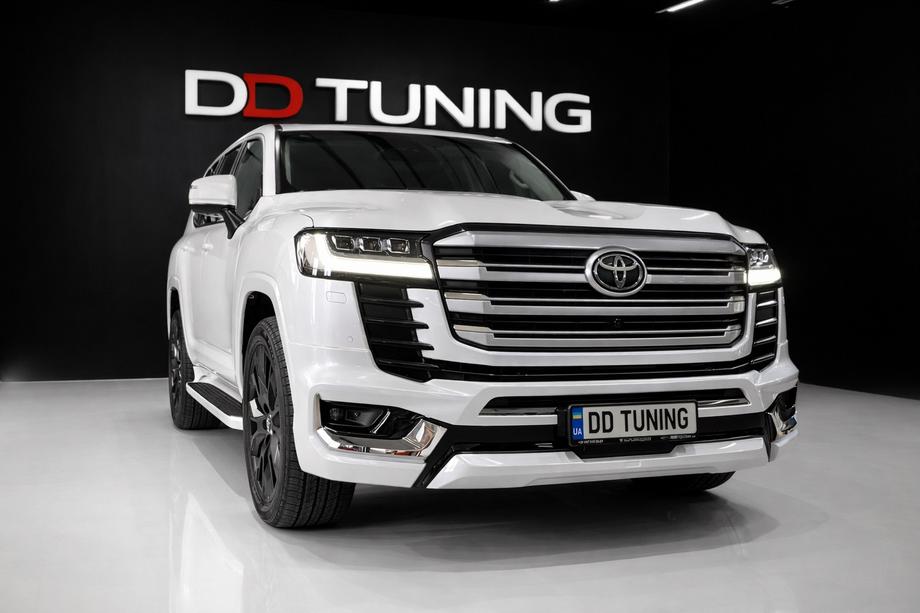 Toyota Land Cruiser 300 2021- гг. Передняя губа бампера VXR Фото 1