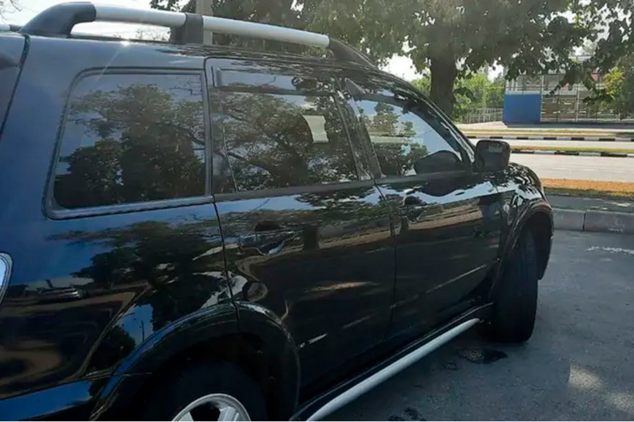 Mitsubishi Outlander 2001-2006 гг. Ветровики на окна (4 шт, HIC) Фото 16