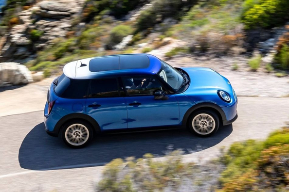 Обзор нового Mini Hatch (F65) 5-door: Четвертое поколение культового хэтчбека