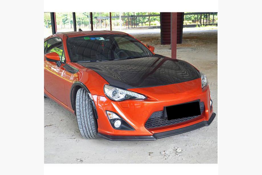 Toyota GT86 2011- гг. Накладка на передний бампер Lip V1 (Карбон) Фото 3
