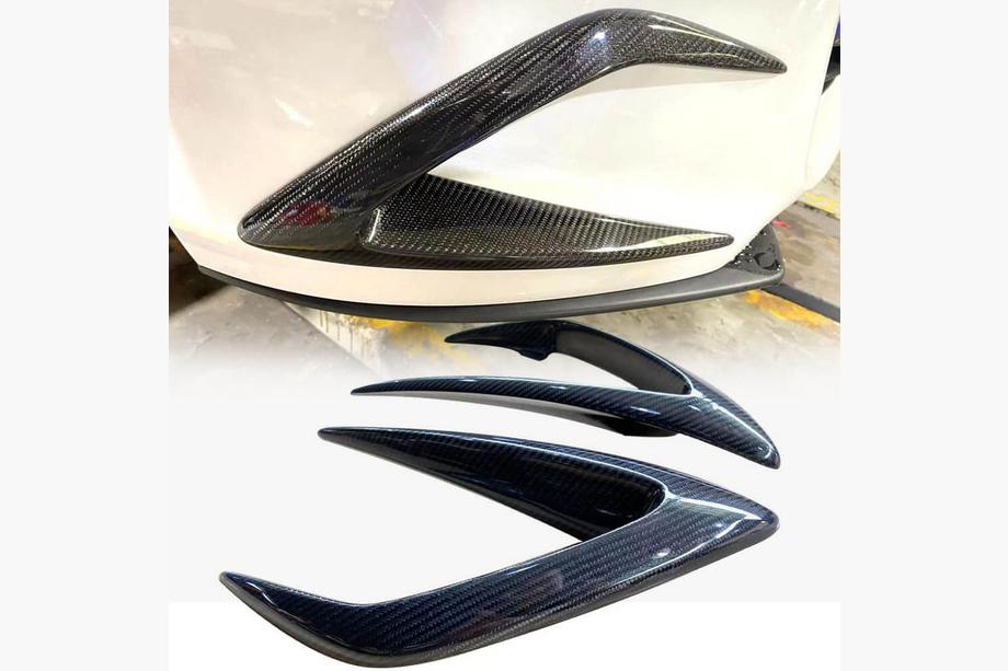 Карбоновые Накладки на Передний Бампер (2022+) Image Карбоновые Накладки на Передний Бампер (2022+) Image